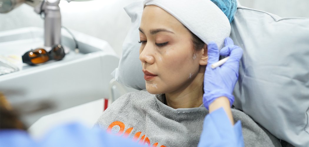 Perawatan Wajah di Klinik Kecantikan